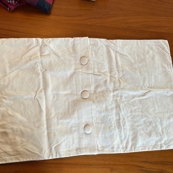 Pottery Barn Lumbar Holly Leaves, Berries and Pine Cone Pillow Cover 16x26 - Picture 2 of 4